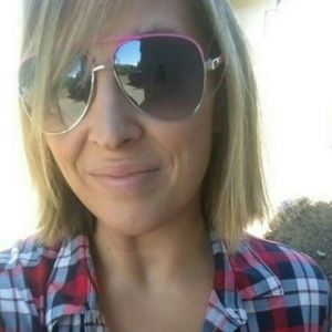 Meet your Posher, Jillian